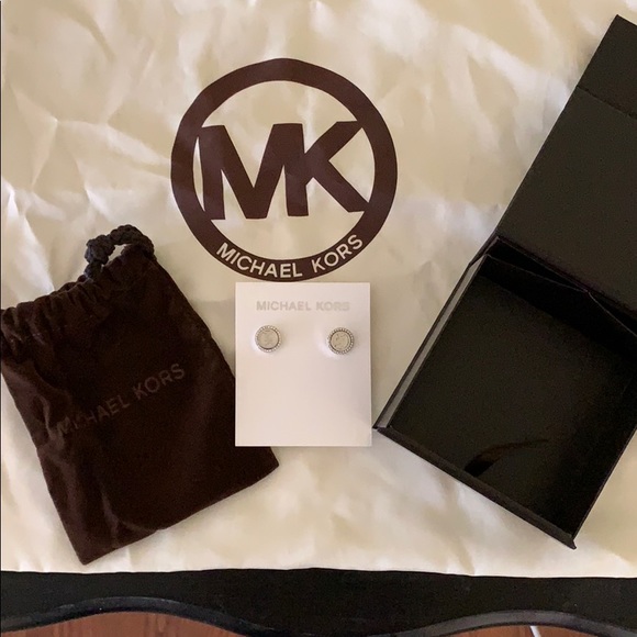 Michael Kors earrings - Picture 1 of 2